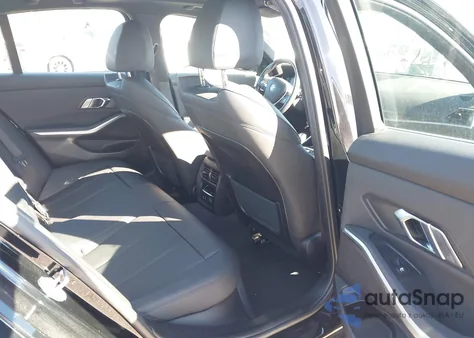 2020 BMW 3 Series 330I xDrive z USA, uszkodzony, nr VIN 3MW5R7J03L8B14746